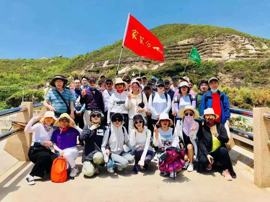 砥礪前行，凝心聚力——東西沖穿越團(tuán)建活